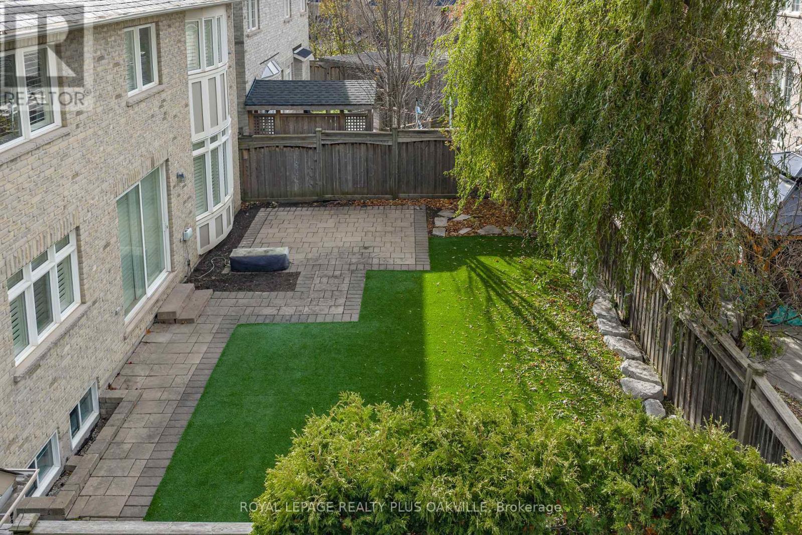 












3339 SKIPTON LANE

,
Oakville,




Ontario
L6M0K3


