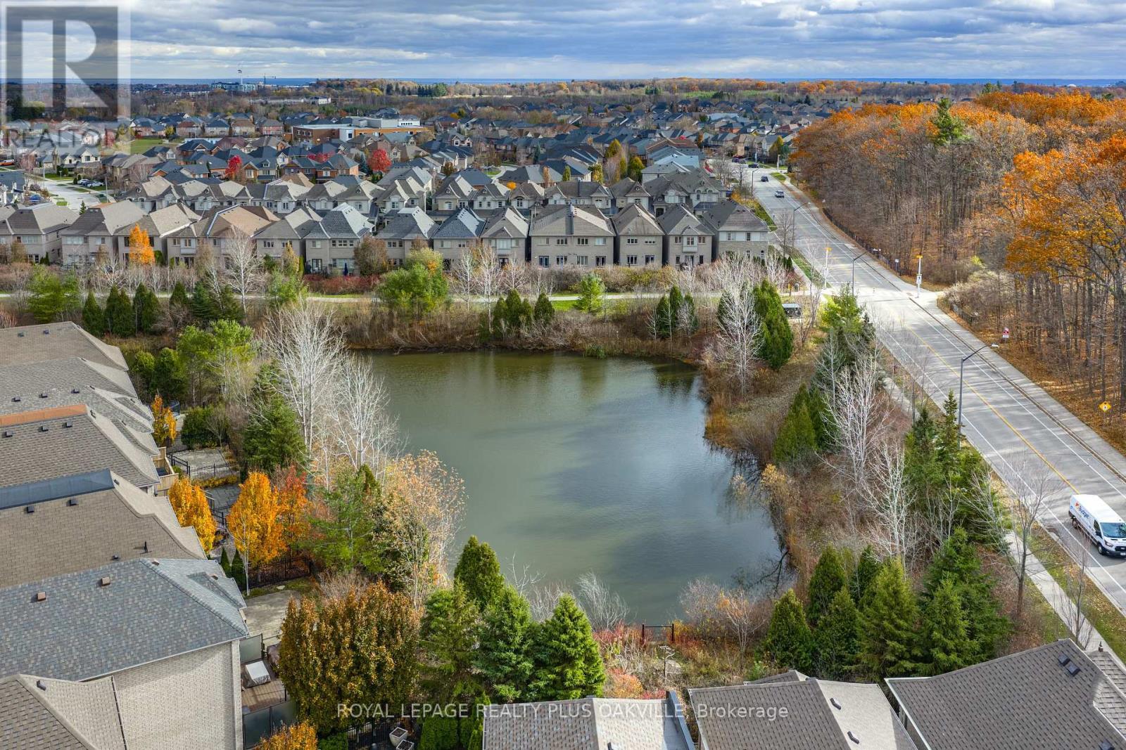 












3339 SKIPTON LANE

,
Oakville,




Ontario
L6M0K3

