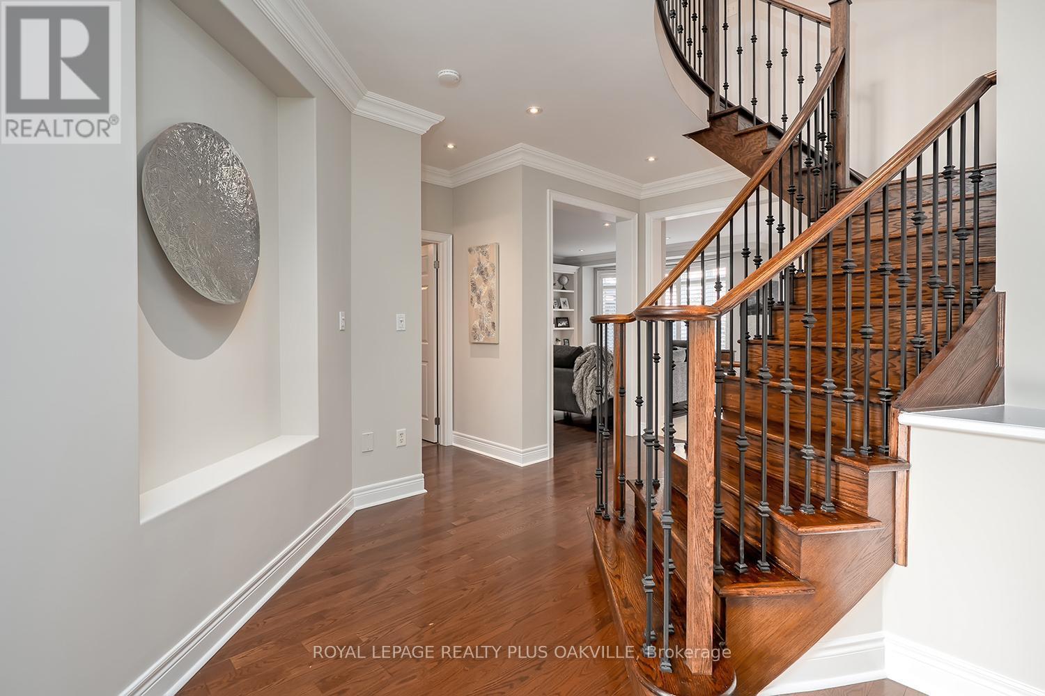 












3339 SKIPTON LANE

,
Oakville,




Ontario
L6M0K3

