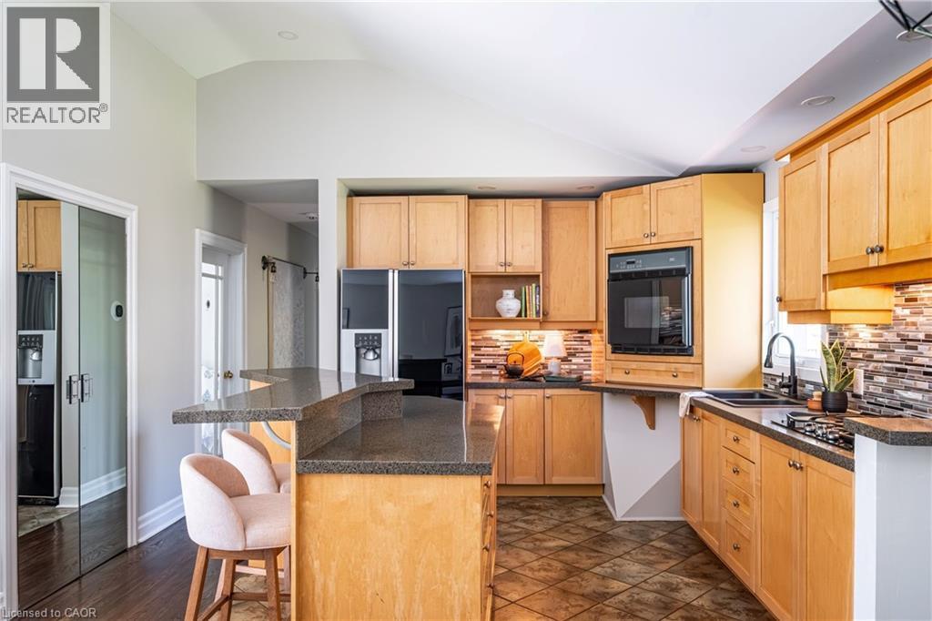 












1239 BALDWIN Drive

,
Oakville,




Ontario
L6J2W4

