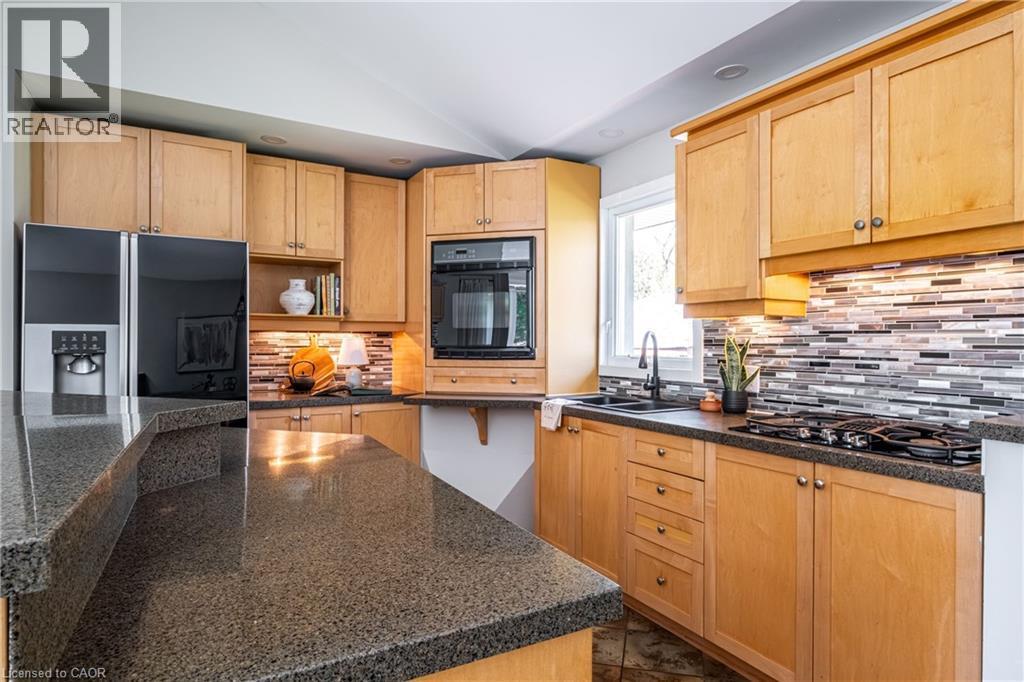 












1239 BALDWIN Drive

,
Oakville,




Ontario
L6J2W4

