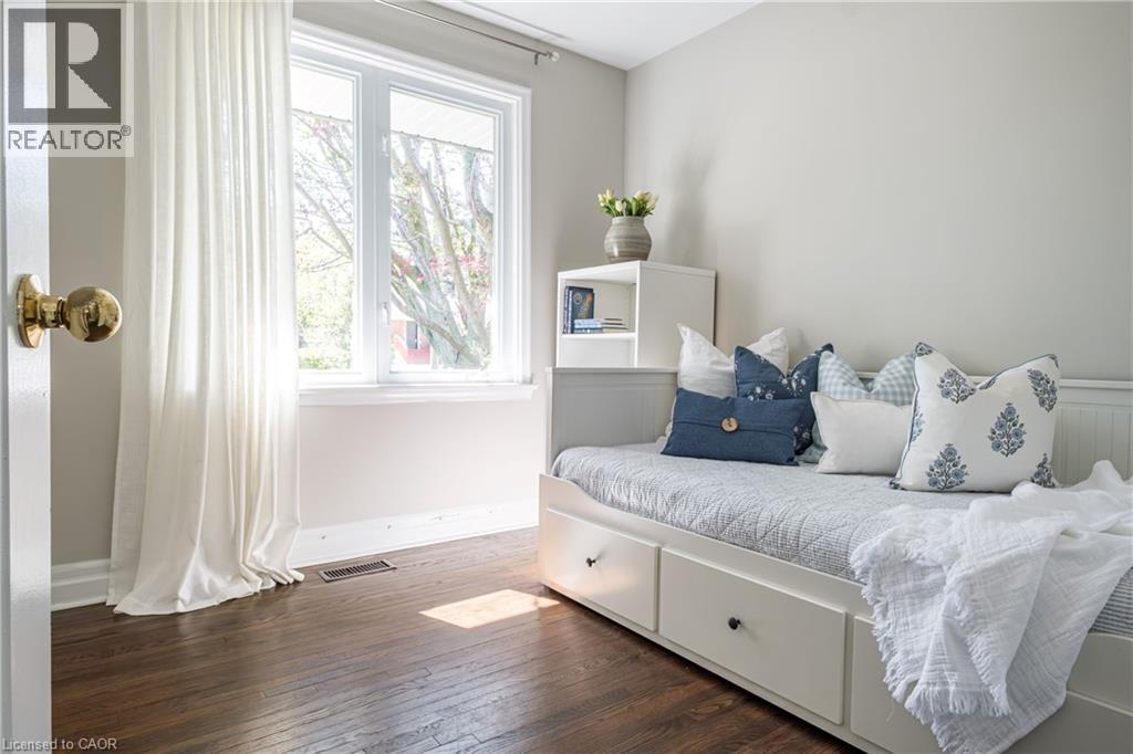 












1239 BALDWIN Drive

,
Oakville,




Ontario
L6J2W4

