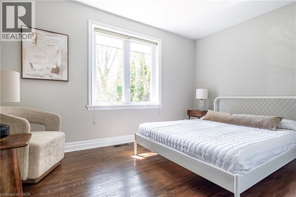 












1239 BALDWIN Drive

,
Oakville,




Ontario
L6J2W4

