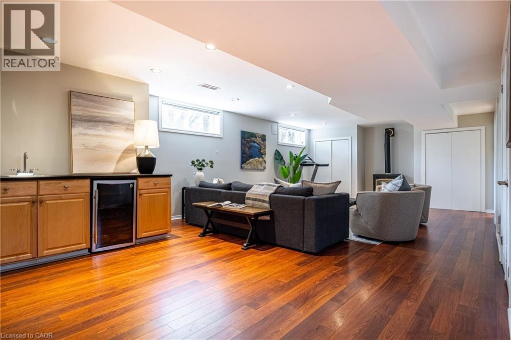 












1239 BALDWIN Drive

,
Oakville,




Ontario
L6J2W4

