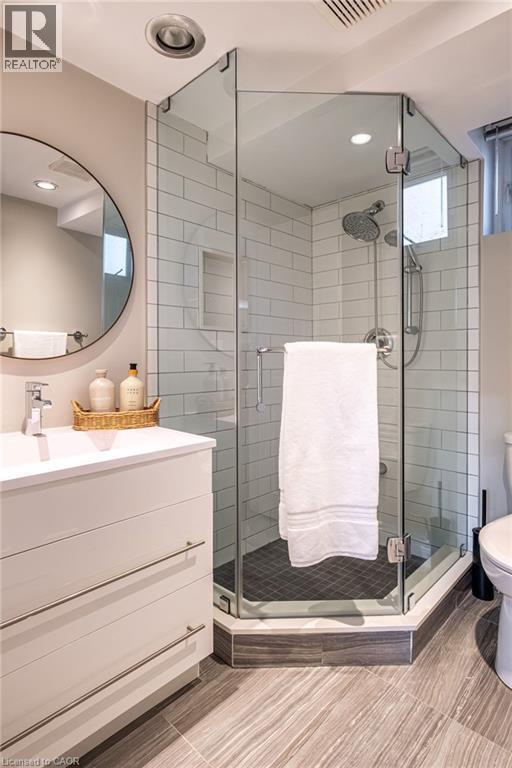 












1239 BALDWIN Drive

,
Oakville,




Ontario
L6J2W4

