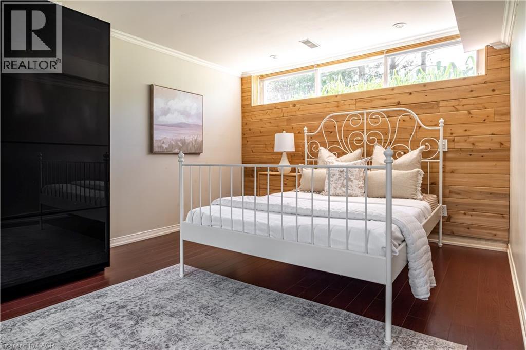 












1239 BALDWIN Drive

,
Oakville,




Ontario
L6J2W4

