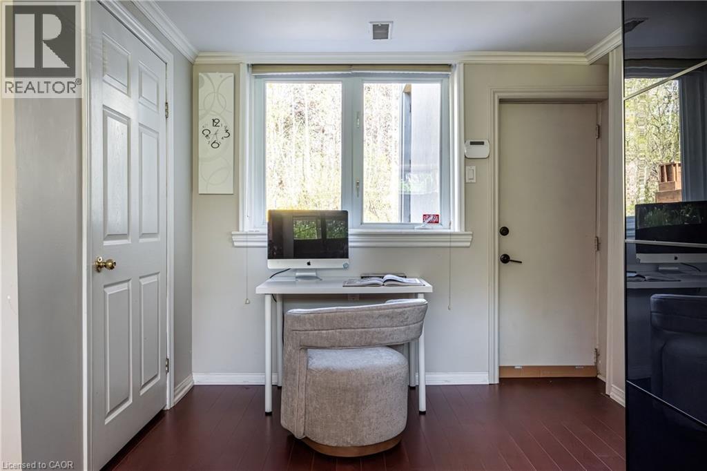 












1239 BALDWIN Drive

,
Oakville,




Ontario
L6J2W4

