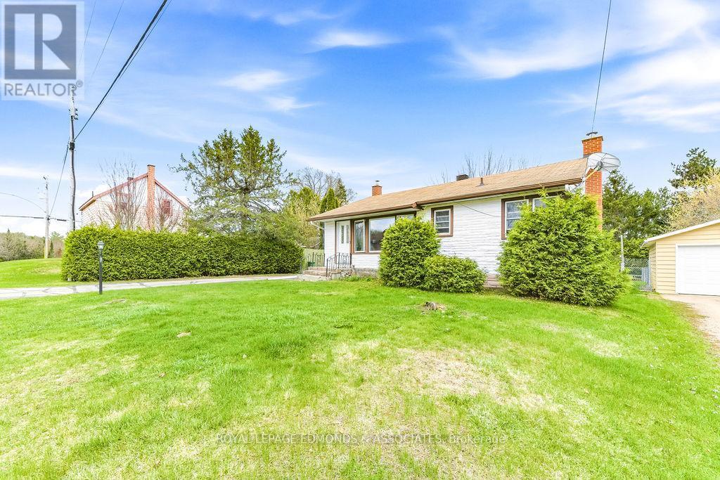 












1211 ZADOW STREET

,
Laurentian Valley,




Ontario
K8A6W8

