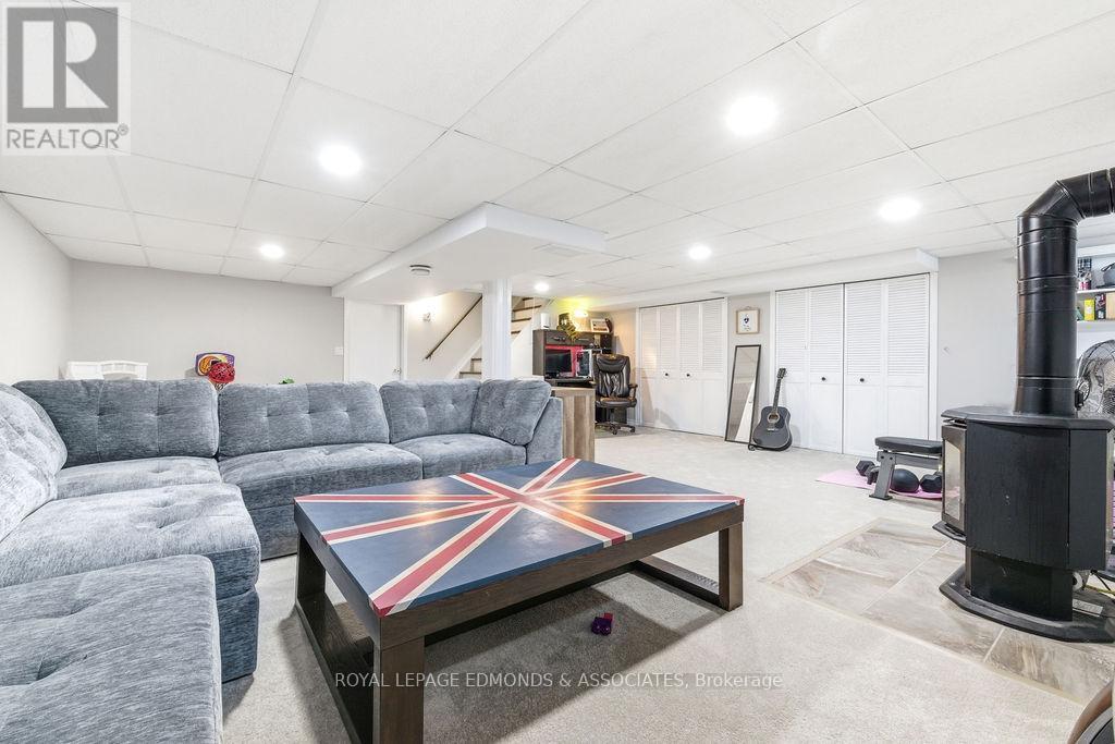 












1211 ZADOW STREET

,
Laurentian Valley,




Ontario
K8A6W8


