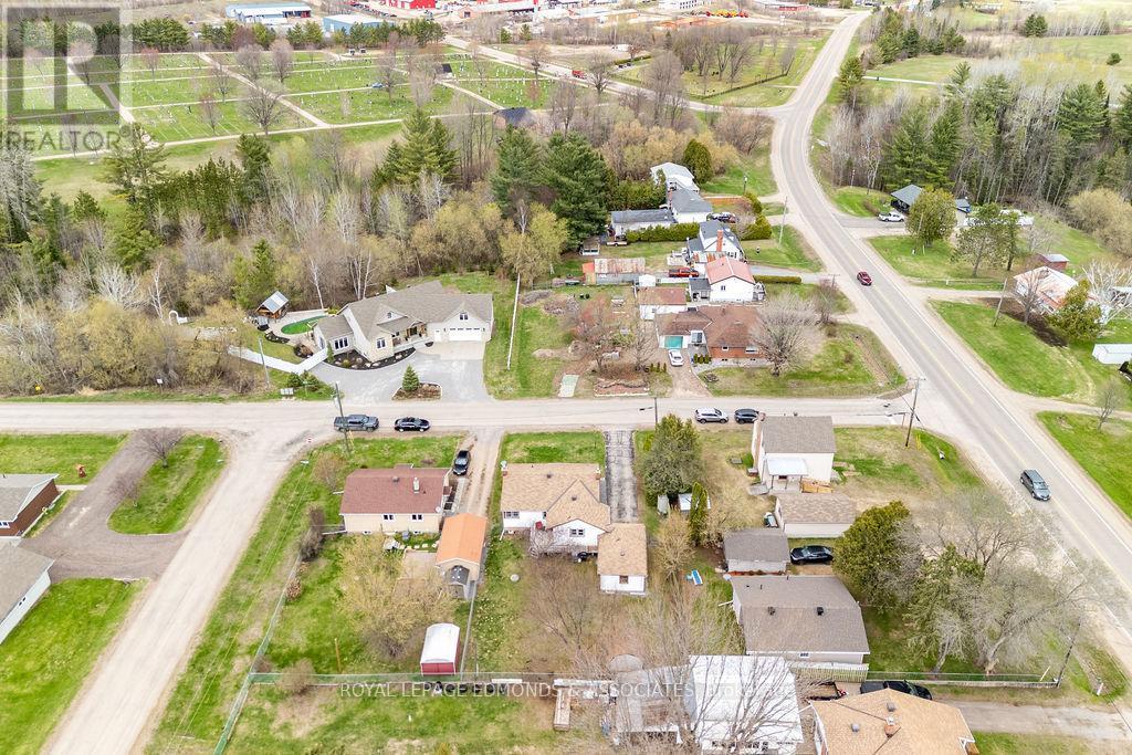 












1211 ZADOW STREET

,
Laurentian Valley,




Ontario
K8A6W8

