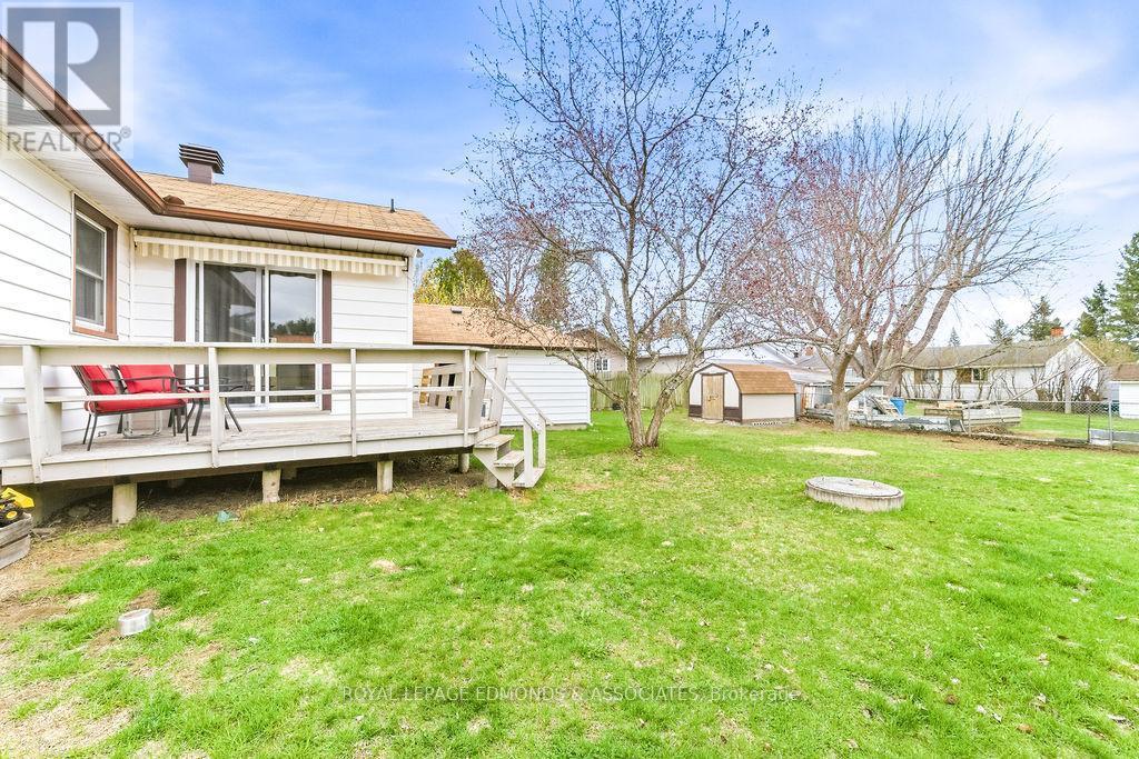 












1211 ZADOW STREET

,
Laurentian Valley,




Ontario
K8A6W8

