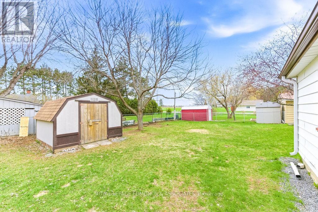 












1211 ZADOW STREET

,
Laurentian Valley,




Ontario
K8A6W8

