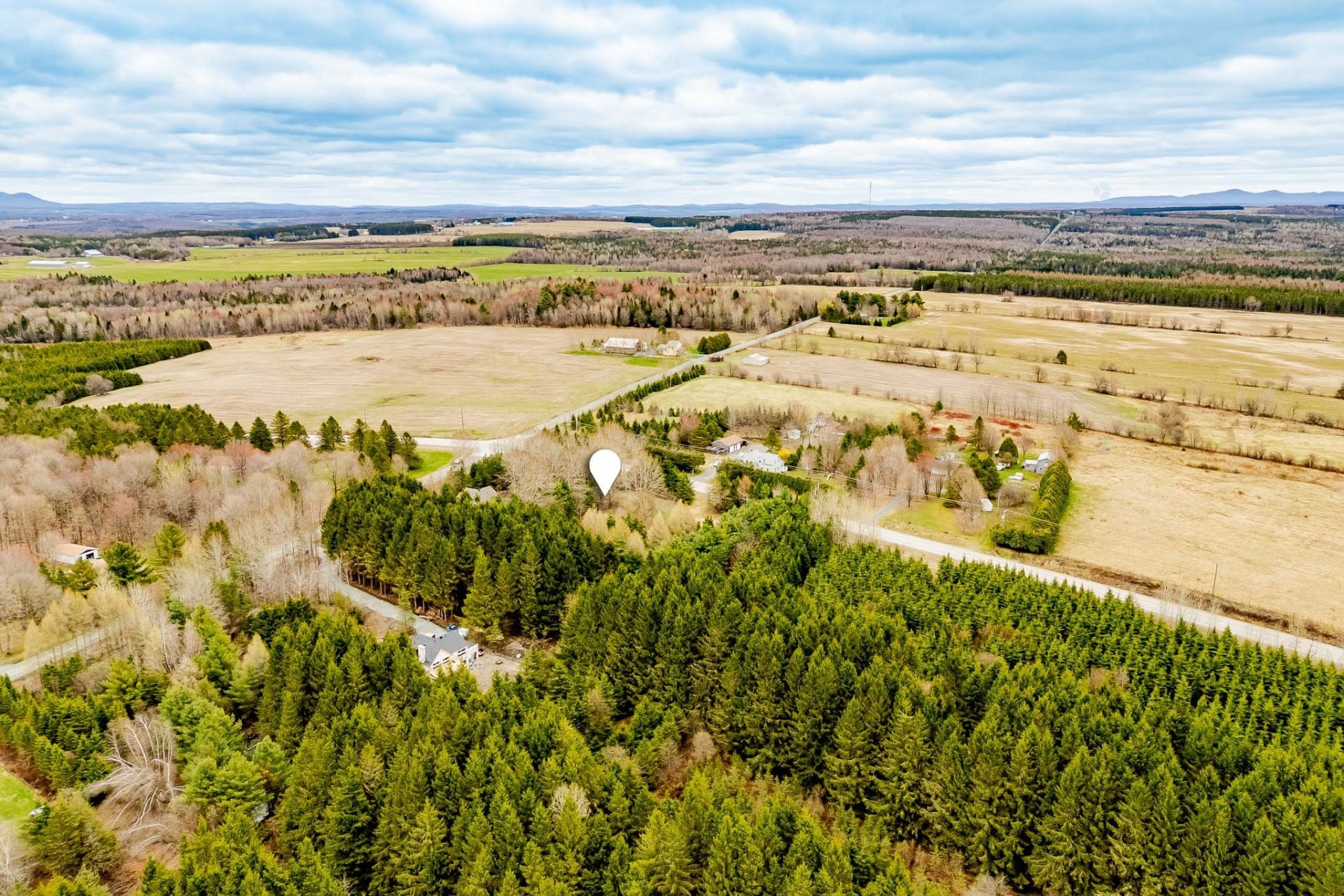 









1335


Route de l'Église

,
Saint-Georges-de-Windsor,







QC
J0A1J0

