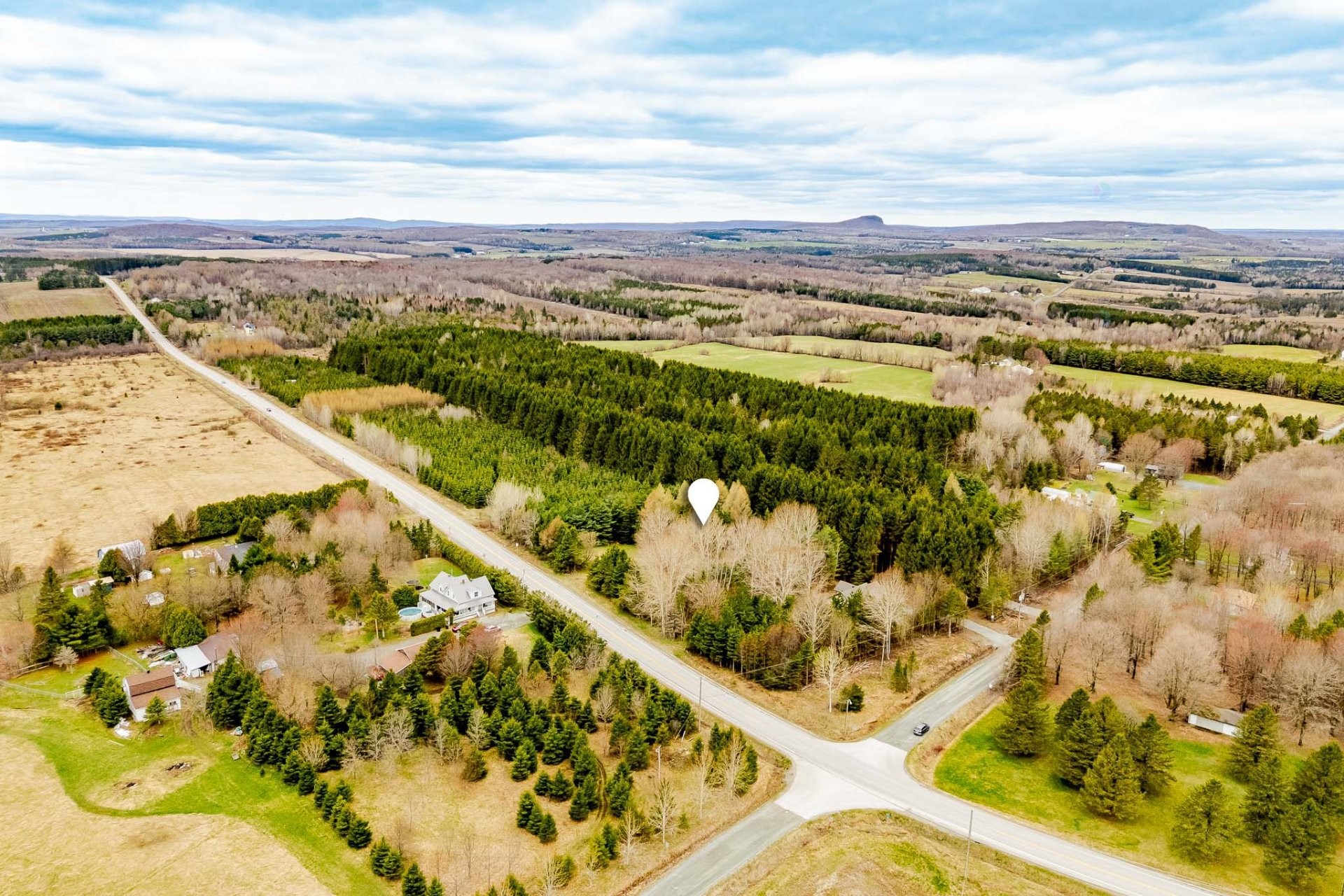 









1335


Route de l'Église

,
Saint-Georges-de-Windsor,







QC
J0A1J0

