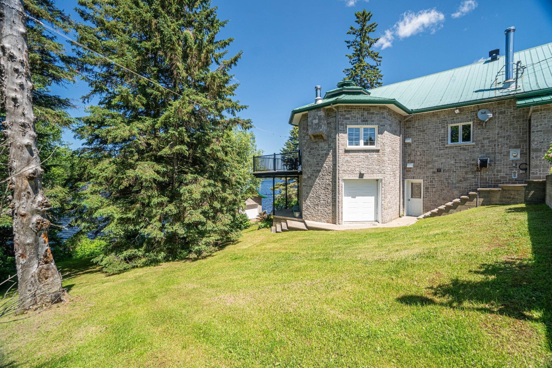 









92

 - 94


Ch. du Lac-Chaud

,
La Macaza,




QC
J0T1R0

