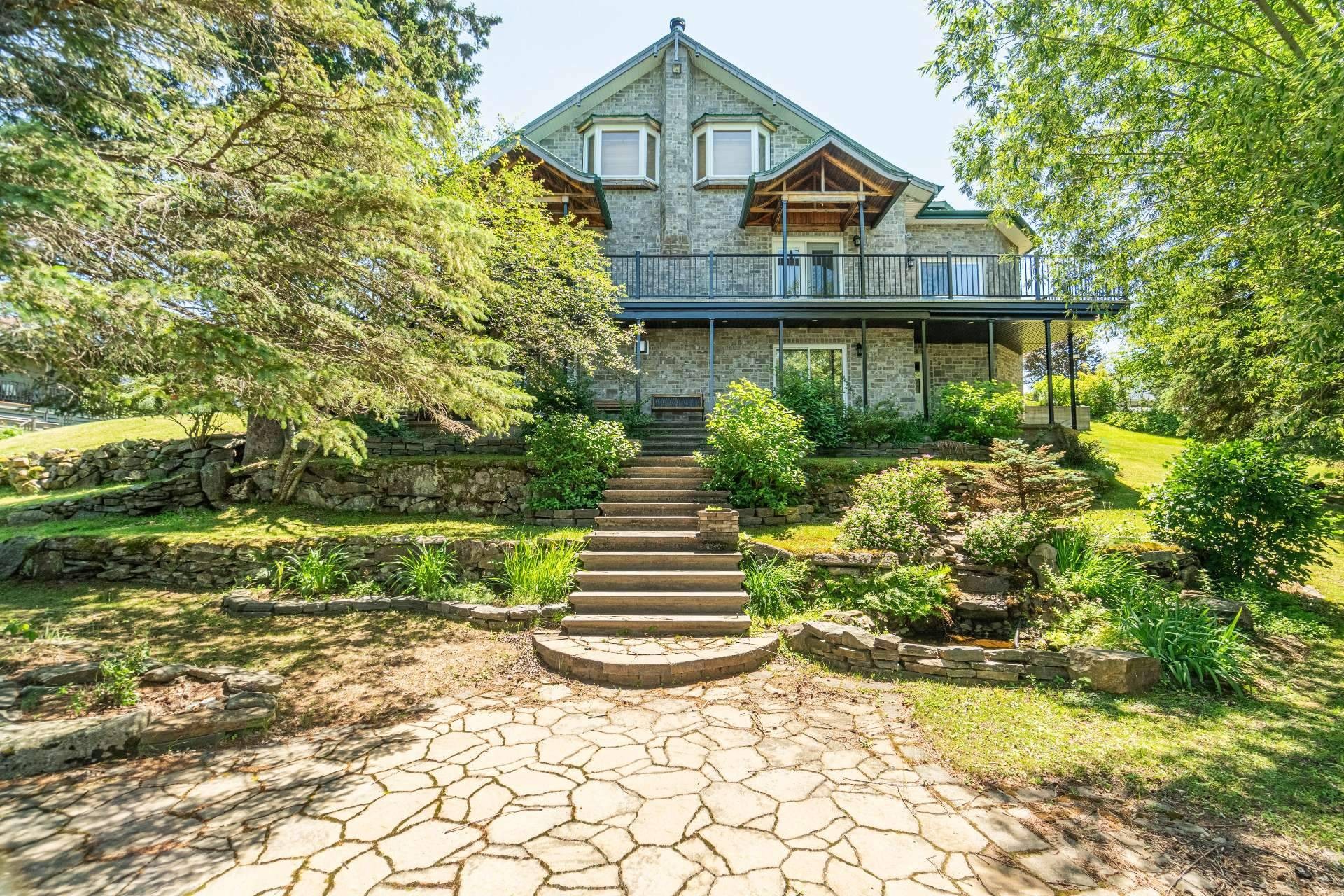 









92

 - 94


Ch. du Lac-Chaud

,
La Macaza,




QC
J0T1R0

