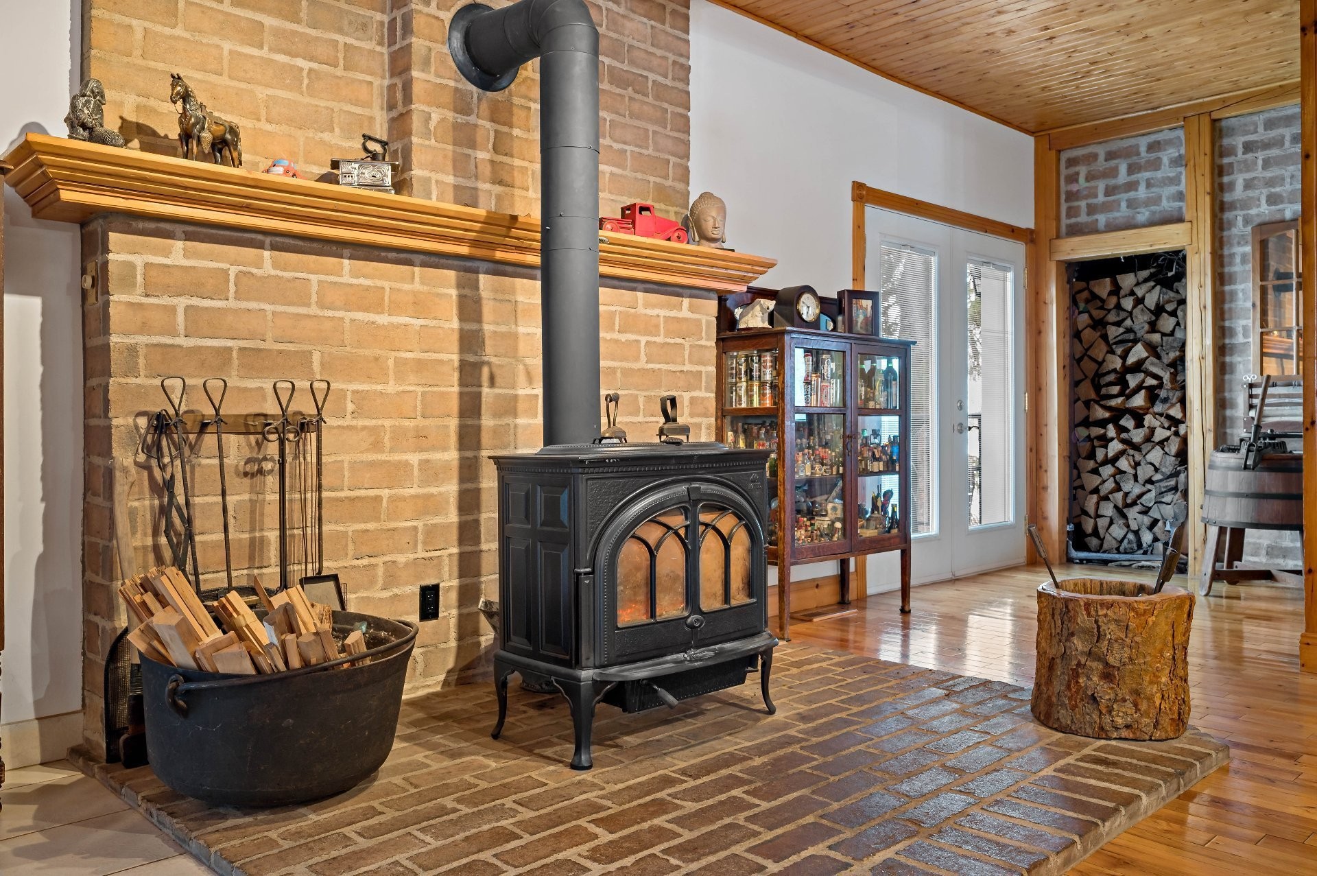 









92

 - 94


Ch. du Lac-Chaud

,
La Macaza,




QC
J0T1R0

