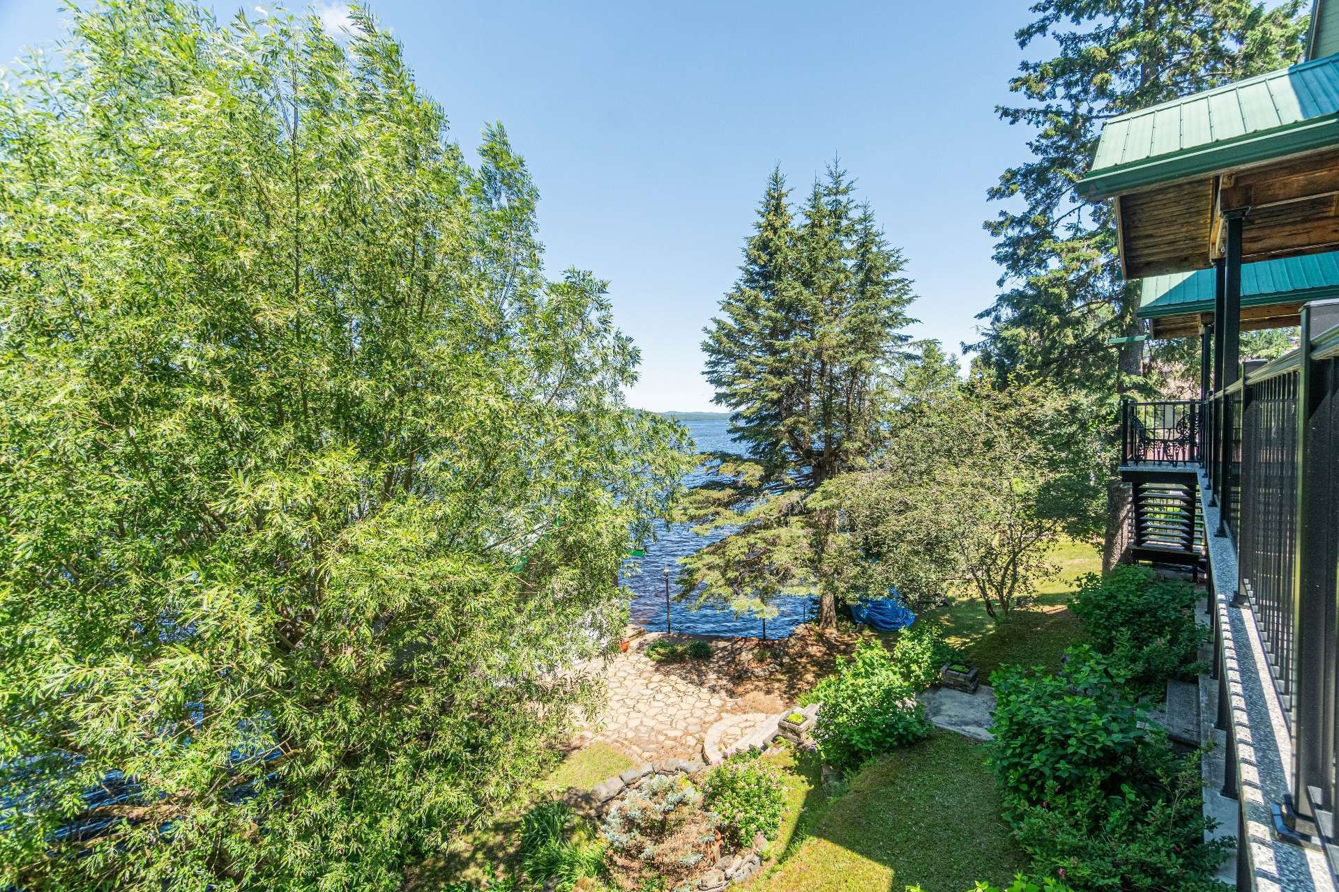 









92

 - 94


Ch. du Lac-Chaud

,
La Macaza,




QC
J0T1R0

