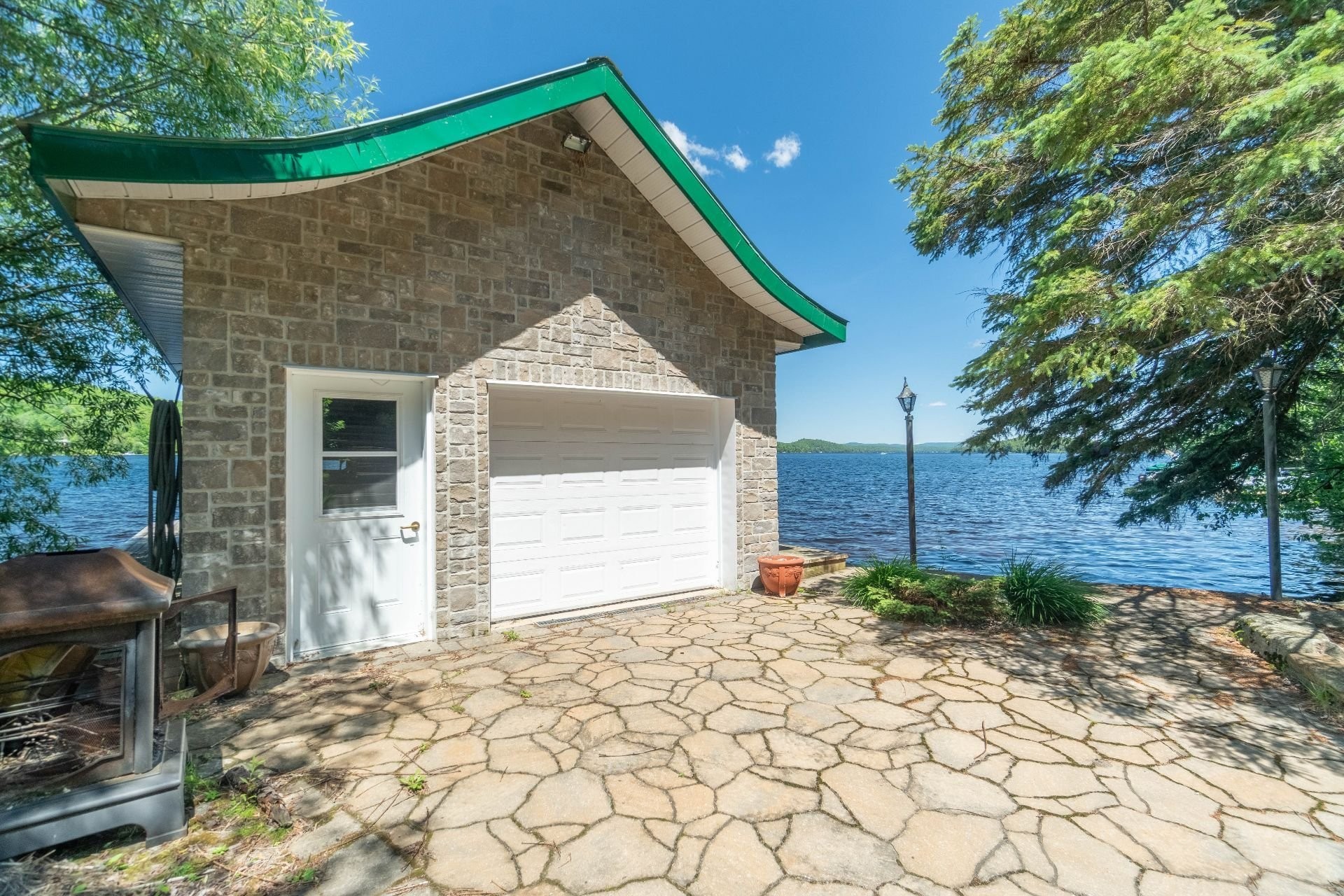 









92

 - 94


Ch. du Lac-Chaud

,
La Macaza,




QC
J0T1R0

