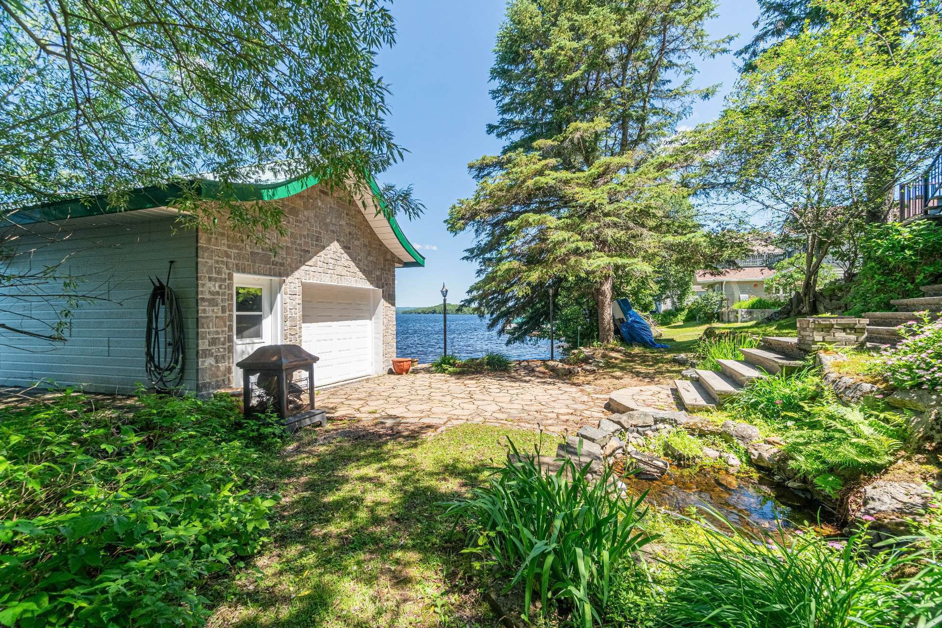 









92

 - 94


Ch. du Lac-Chaud

,
La Macaza,




QC
J0T1R0


