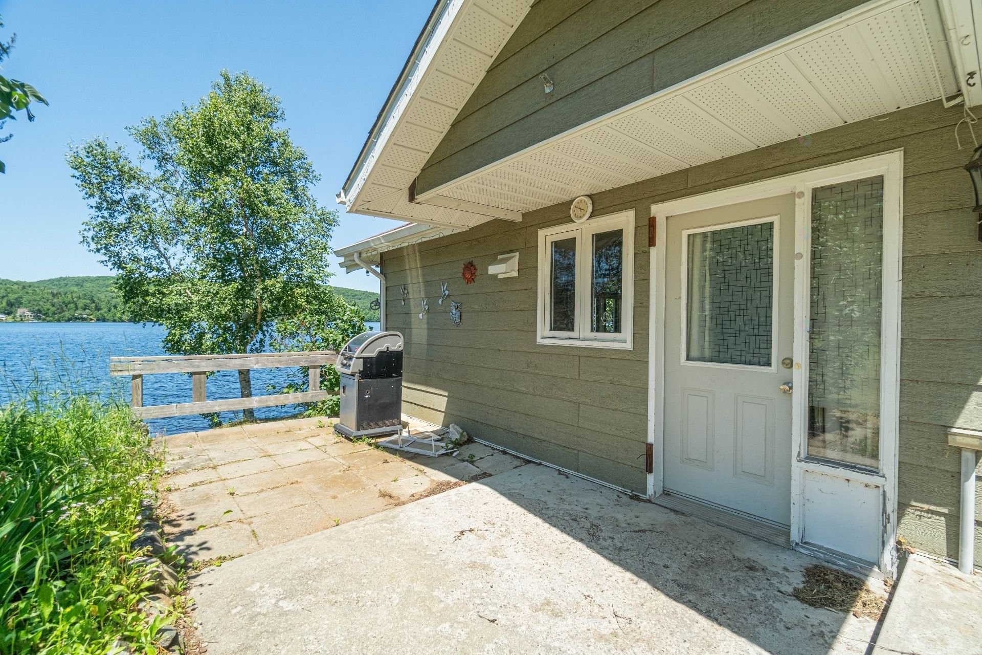 









92

 - 94


Ch. du Lac-Chaud

,
La Macaza,




QC
J0T1R0

