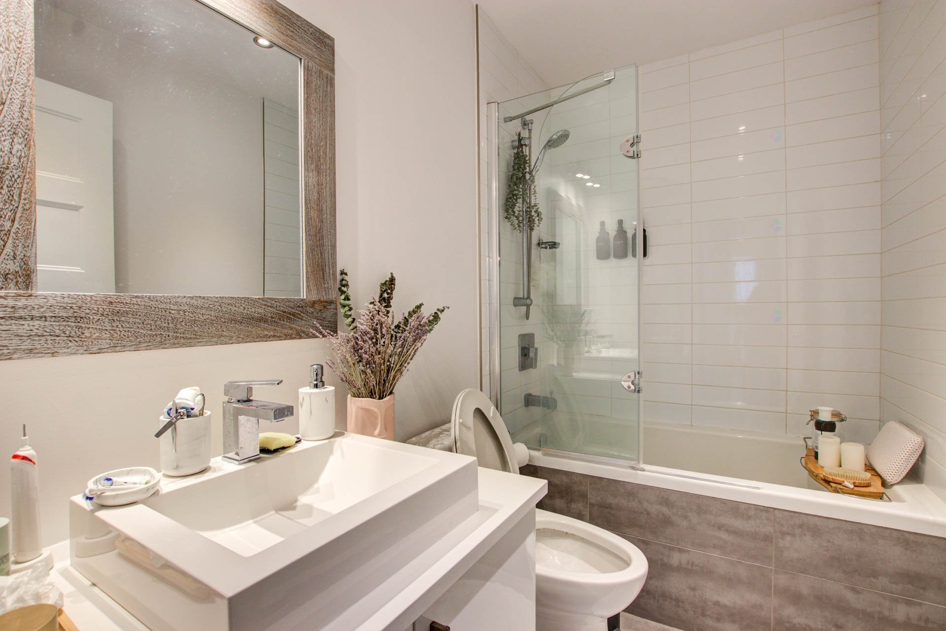 









1205


Rue St-Dominique

, 601,
Montréal (Ville-Marie),




QC
H2X2W3


