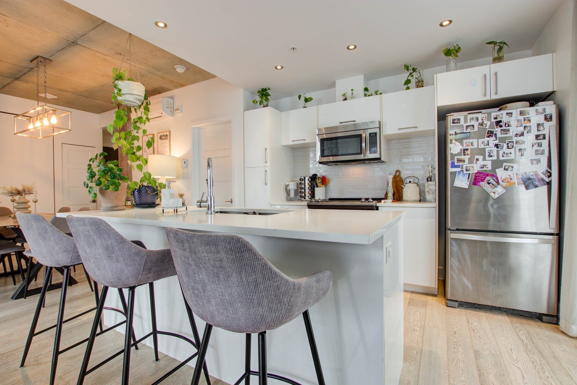 









1205


Rue St-Dominique

, 601,
Montréal (Ville-Marie),




QC
H2X2W3

