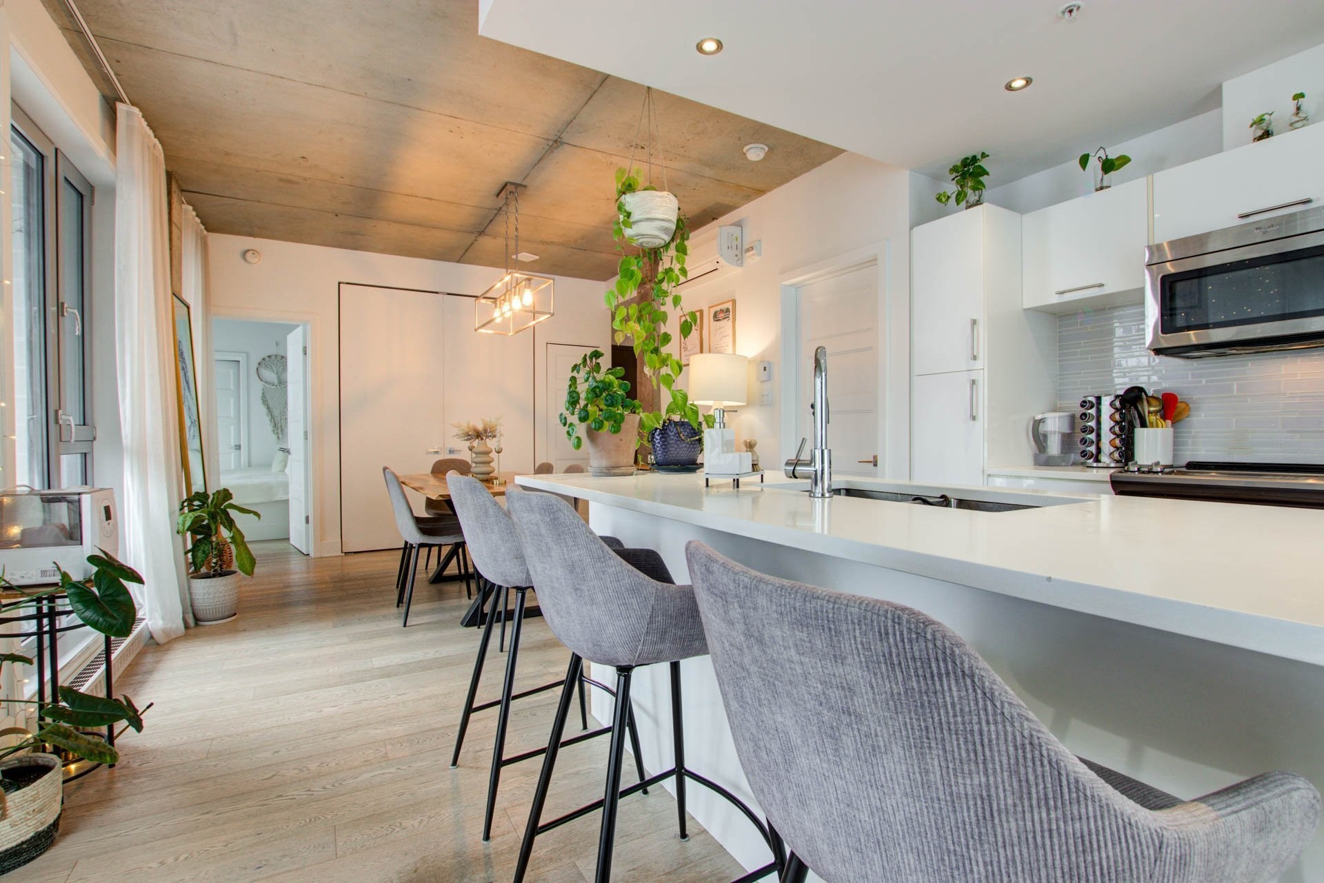 









1205


Rue St-Dominique

, 601,
Montréal (Ville-Marie),




QC
H2X2W3

