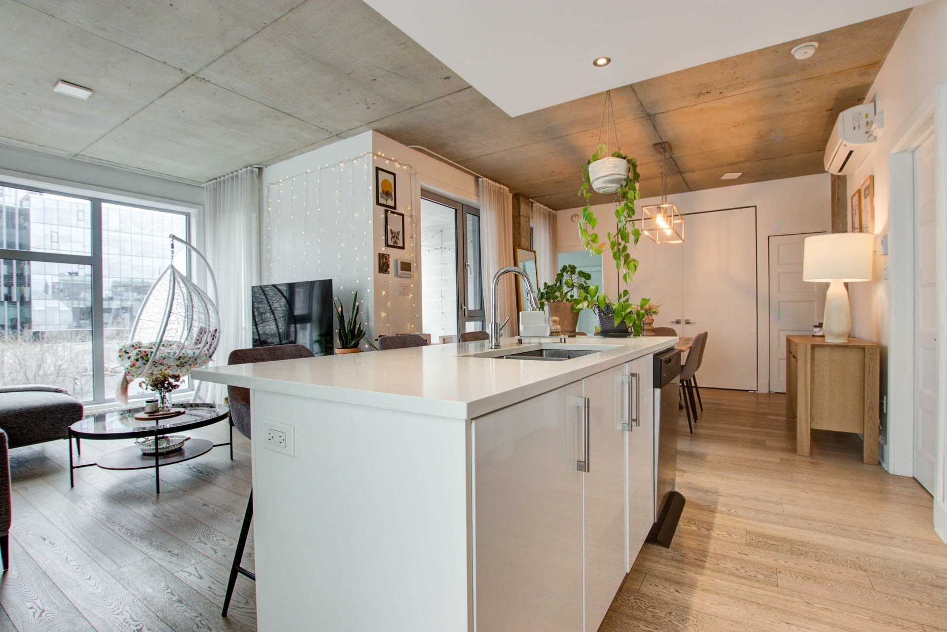









1205


Rue St-Dominique

, 601,
Montréal (Ville-Marie),




QC
H2X2W3

