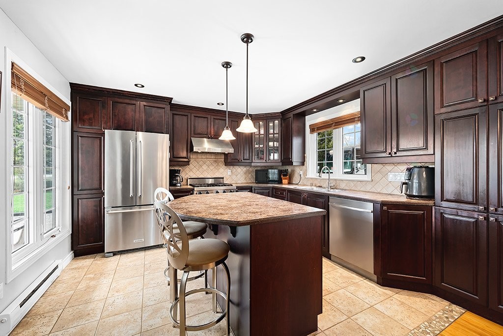 









15


Rue Jean-Marc

,
Gatineau (Gatineau),




QC
J8R2S7

