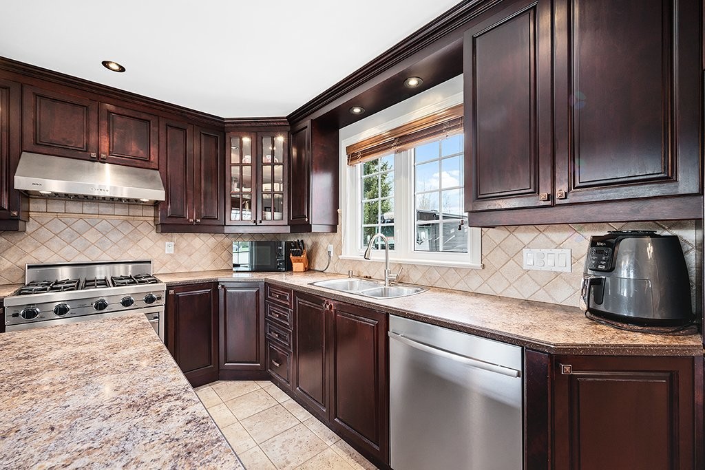 









15


Rue Jean-Marc

,
Gatineau (Gatineau),




QC
J8R2S7

