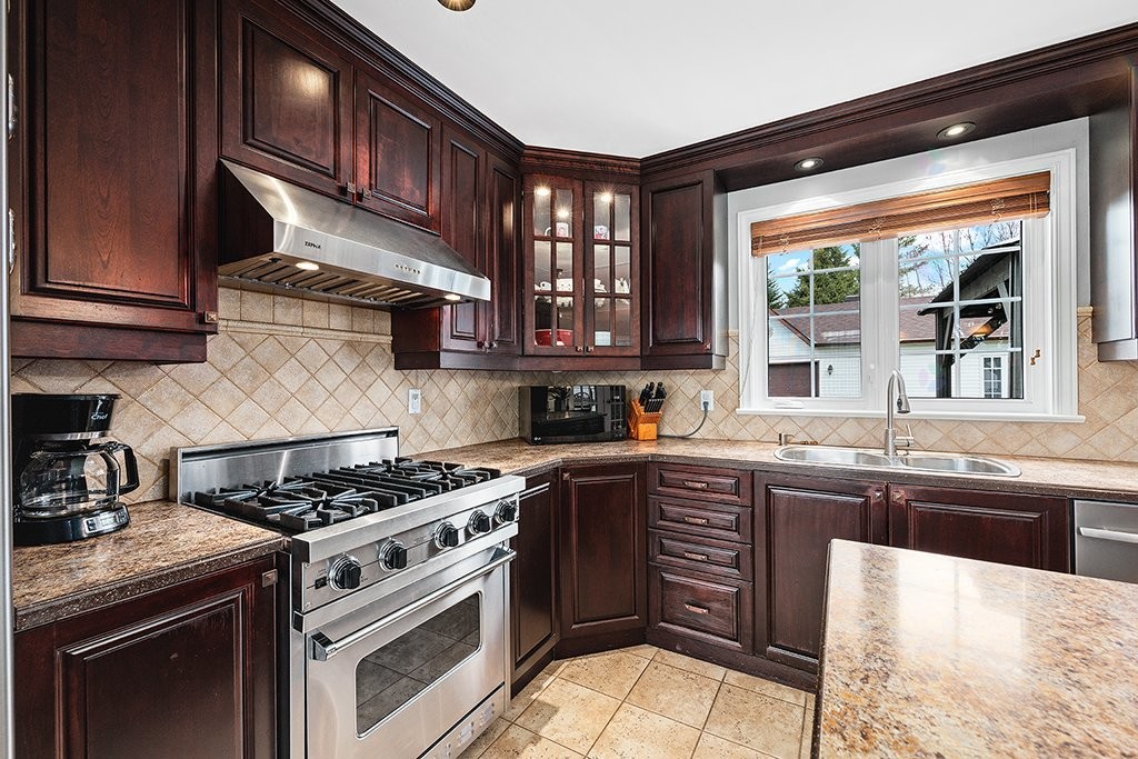 









15


Rue Jean-Marc

,
Gatineau (Gatineau),




QC
J8R2S7

