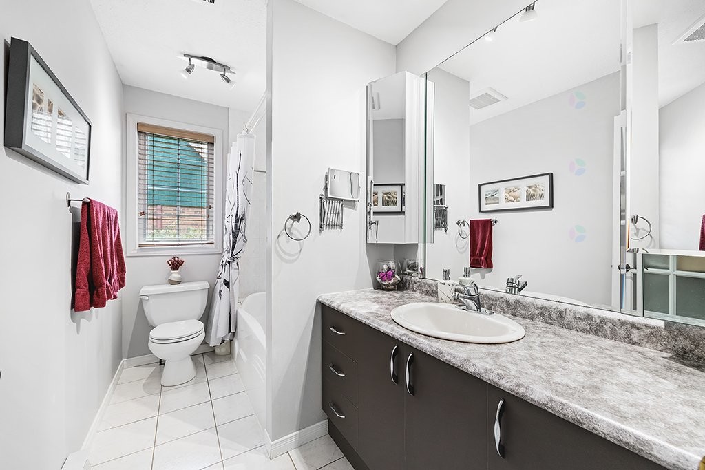 









15


Rue Jean-Marc

,
Gatineau (Gatineau),




QC
J8R2S7

