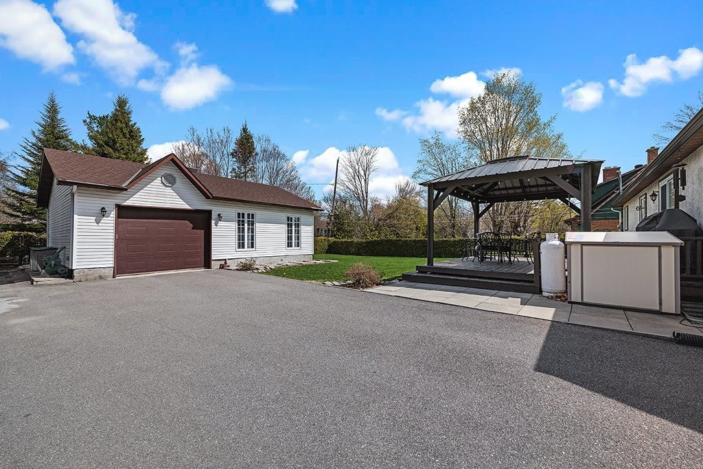 









15


Rue Jean-Marc

,
Gatineau (Gatineau),




QC
J8R2S7

