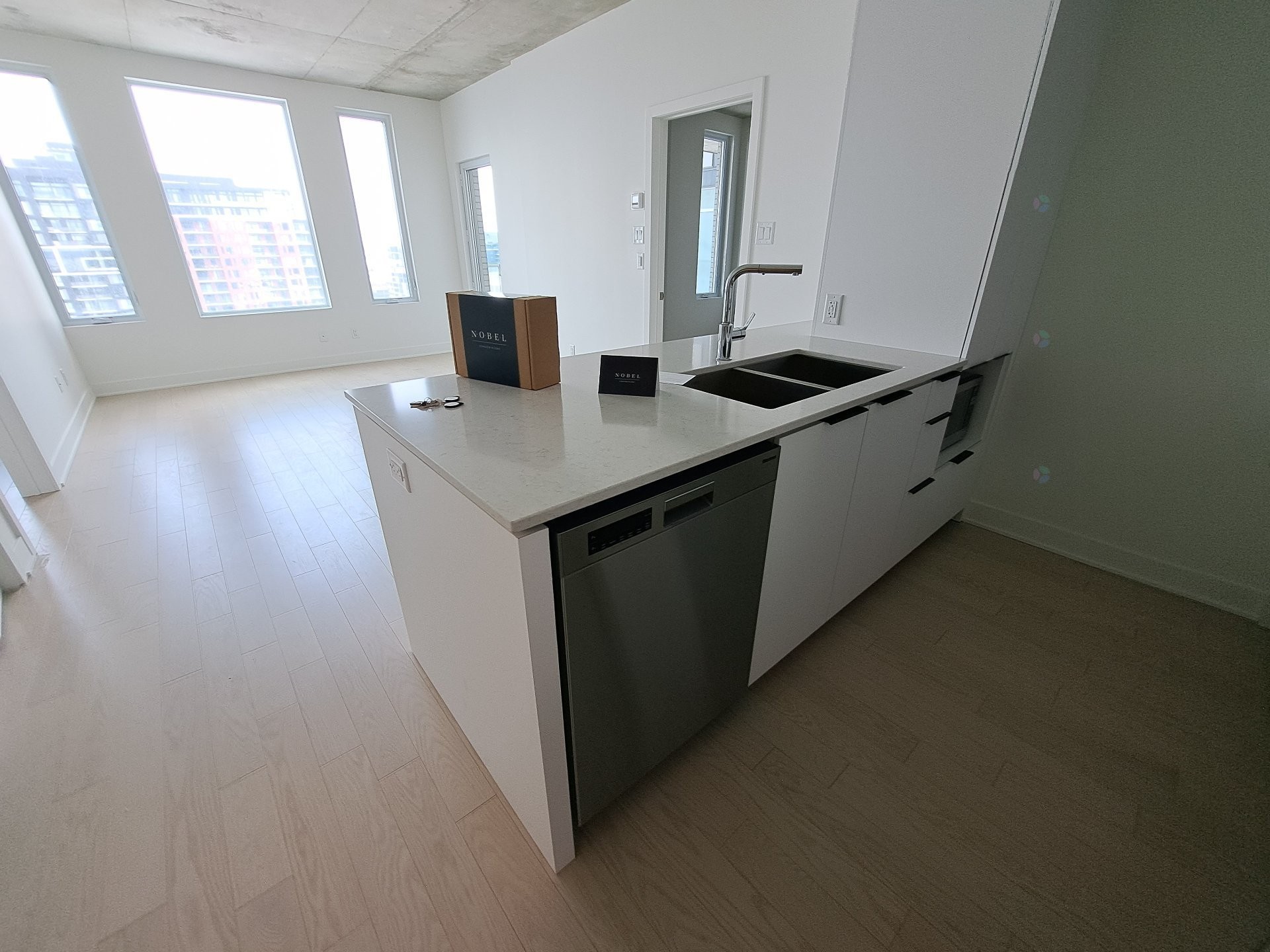 









60


Rue de l'Éclipse

, 1416,
Brossard,




QC
J4Z0T8

