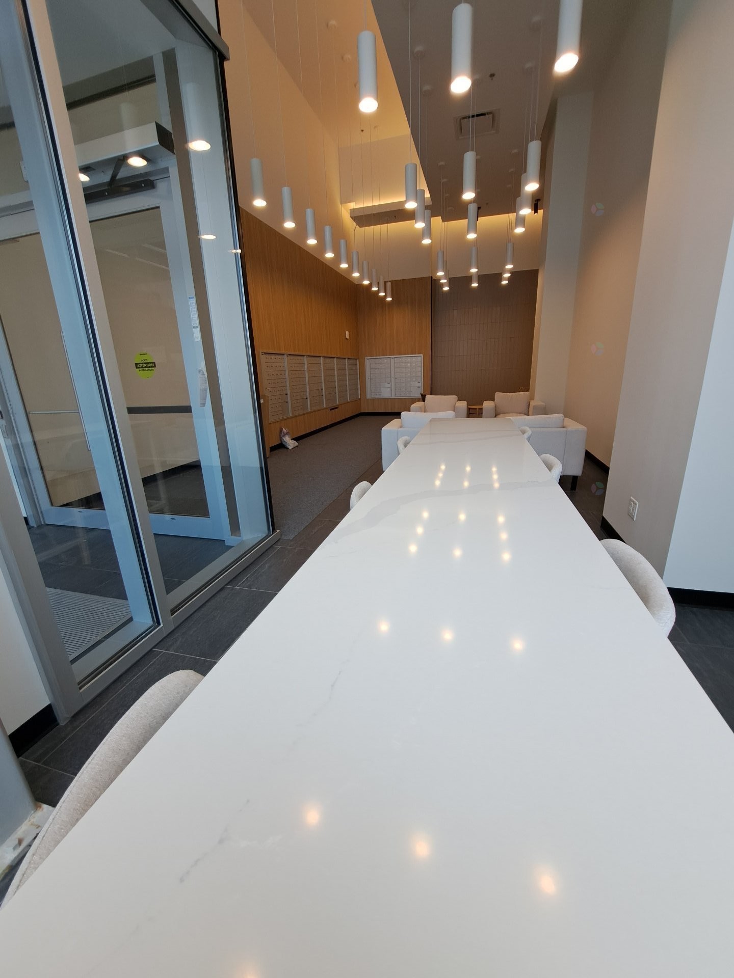 









60


Rue de l'Éclipse

, 1416,
Brossard,




QC
J4Z0T8

