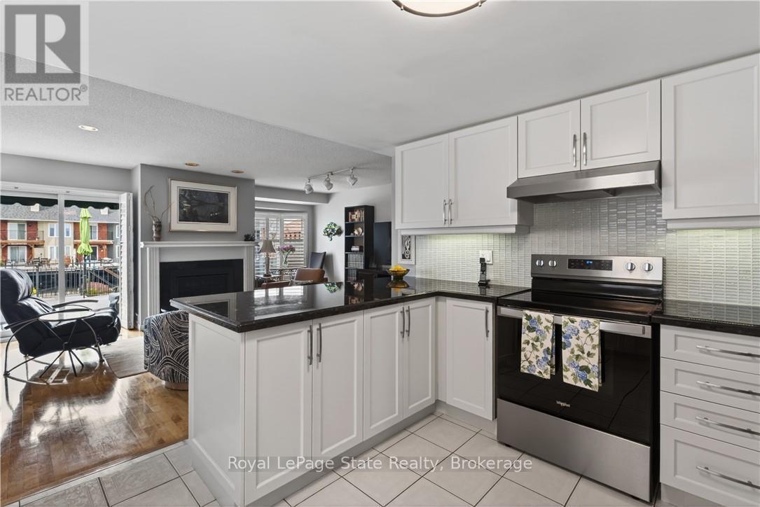 












77 SUNVALE PLACE

,
Hamilton (Lakeshore),




Ontario
L8E4Z6

