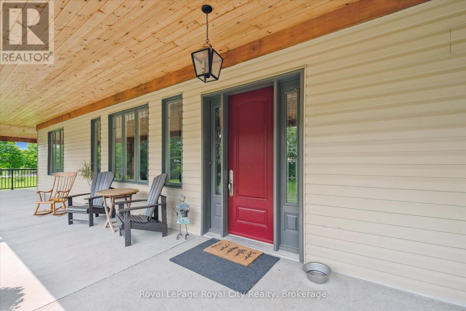 












8720 SIDEROAD 15 SIDE ROAD

,
Erin,




Ontario
N0B2K0

