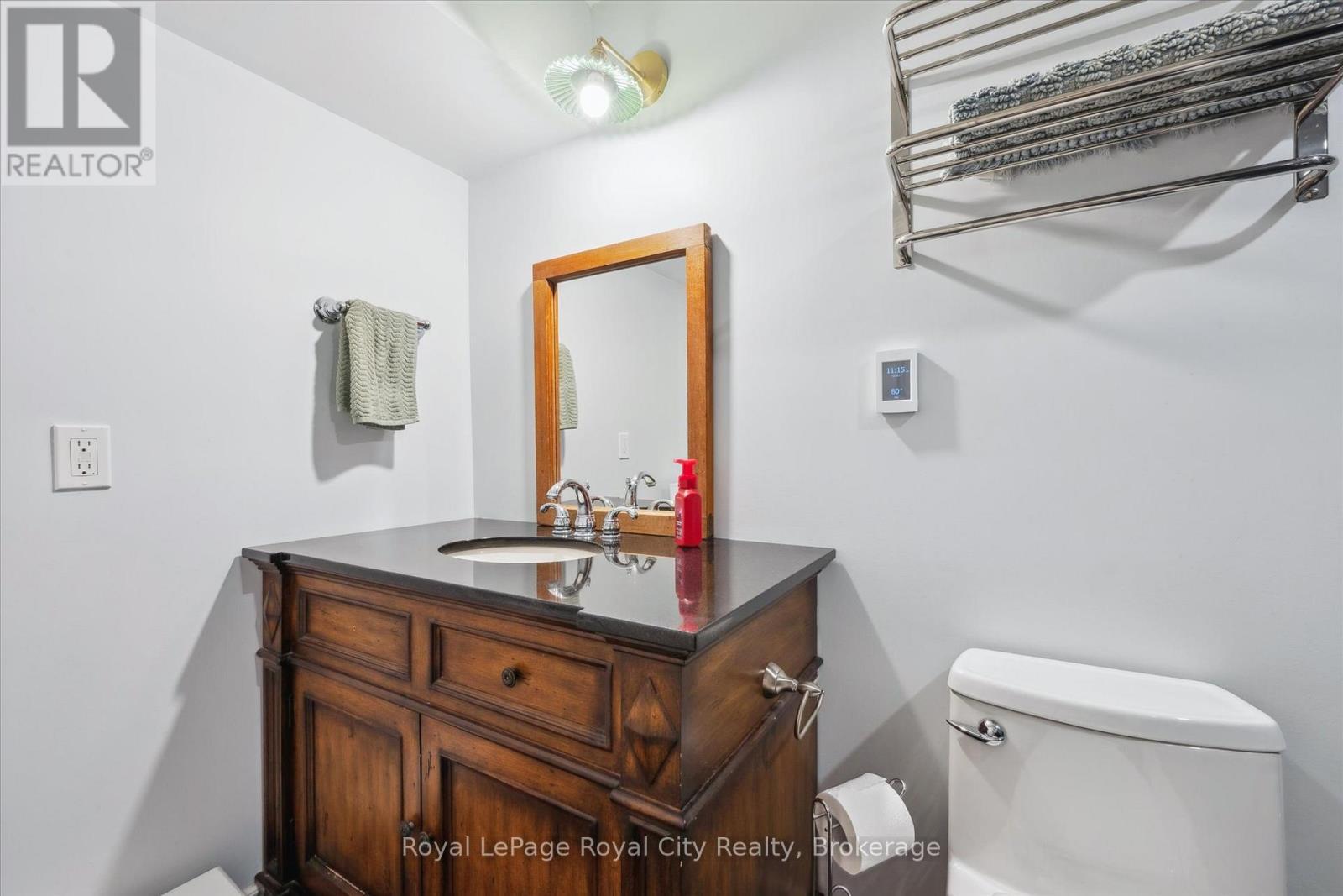 












8720 SIDEROAD 15 SIDE ROAD

,
Erin,




Ontario
N0B2K0

