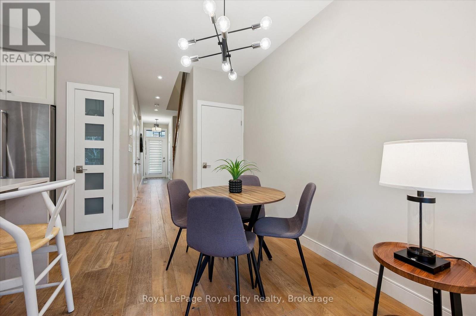 












83 - 60 ARKELL ROAD

,
Guelph (Kortright East),




Ontario
N1L0N8

