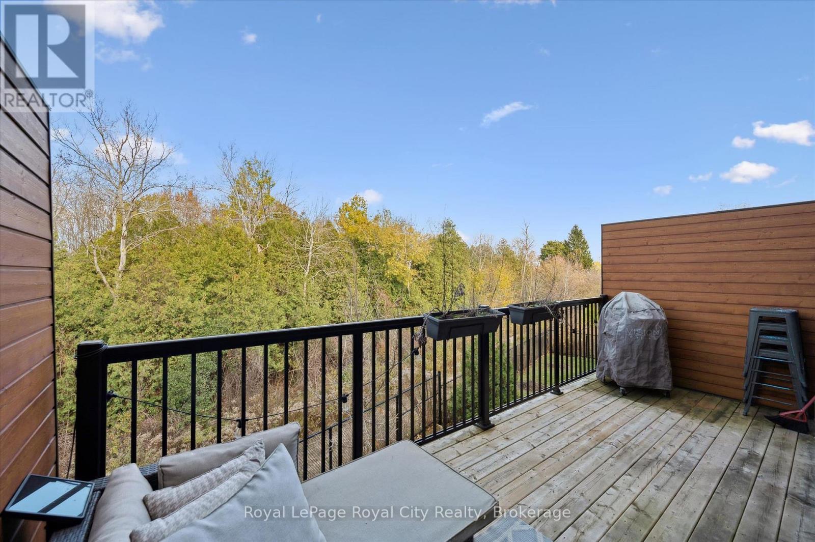












83 - 60 ARKELL ROAD

,
Guelph (Kortright East),




Ontario
N1L0N8

