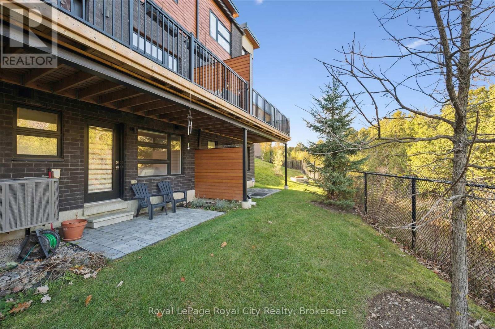 












83 - 60 ARKELL ROAD

,
Guelph (Kortright East),




Ontario
N1L0N8

