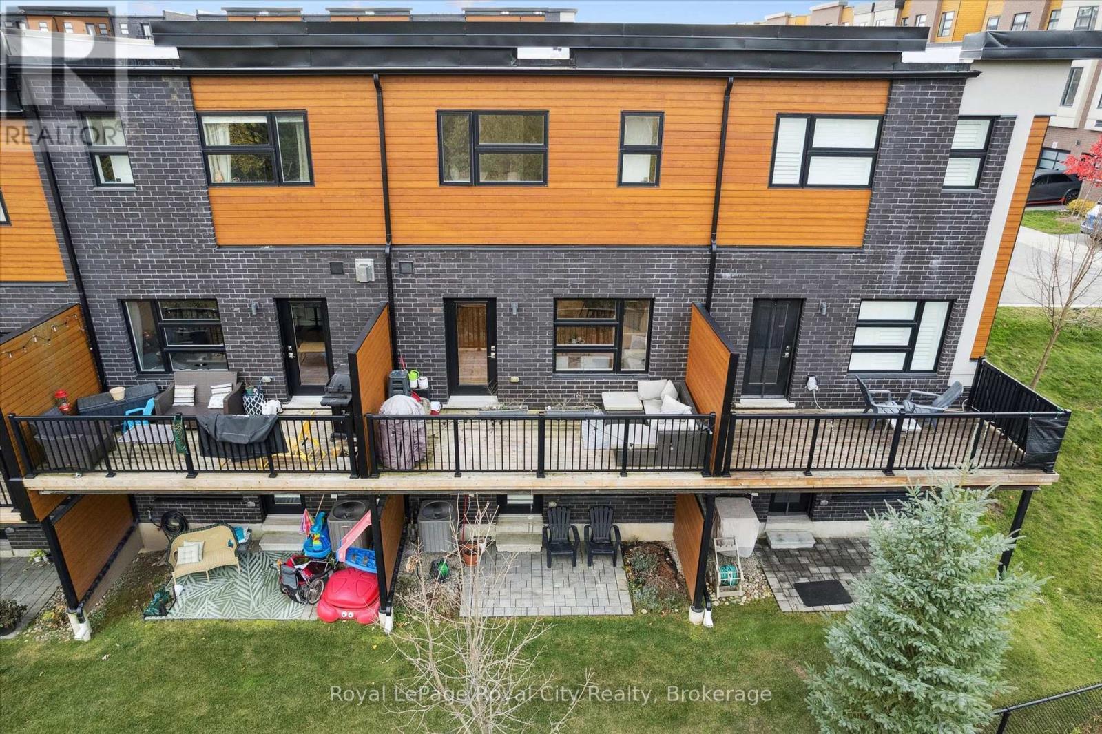 












83 - 60 ARKELL ROAD

,
Guelph (Kortright East),




Ontario
N1L0N8

