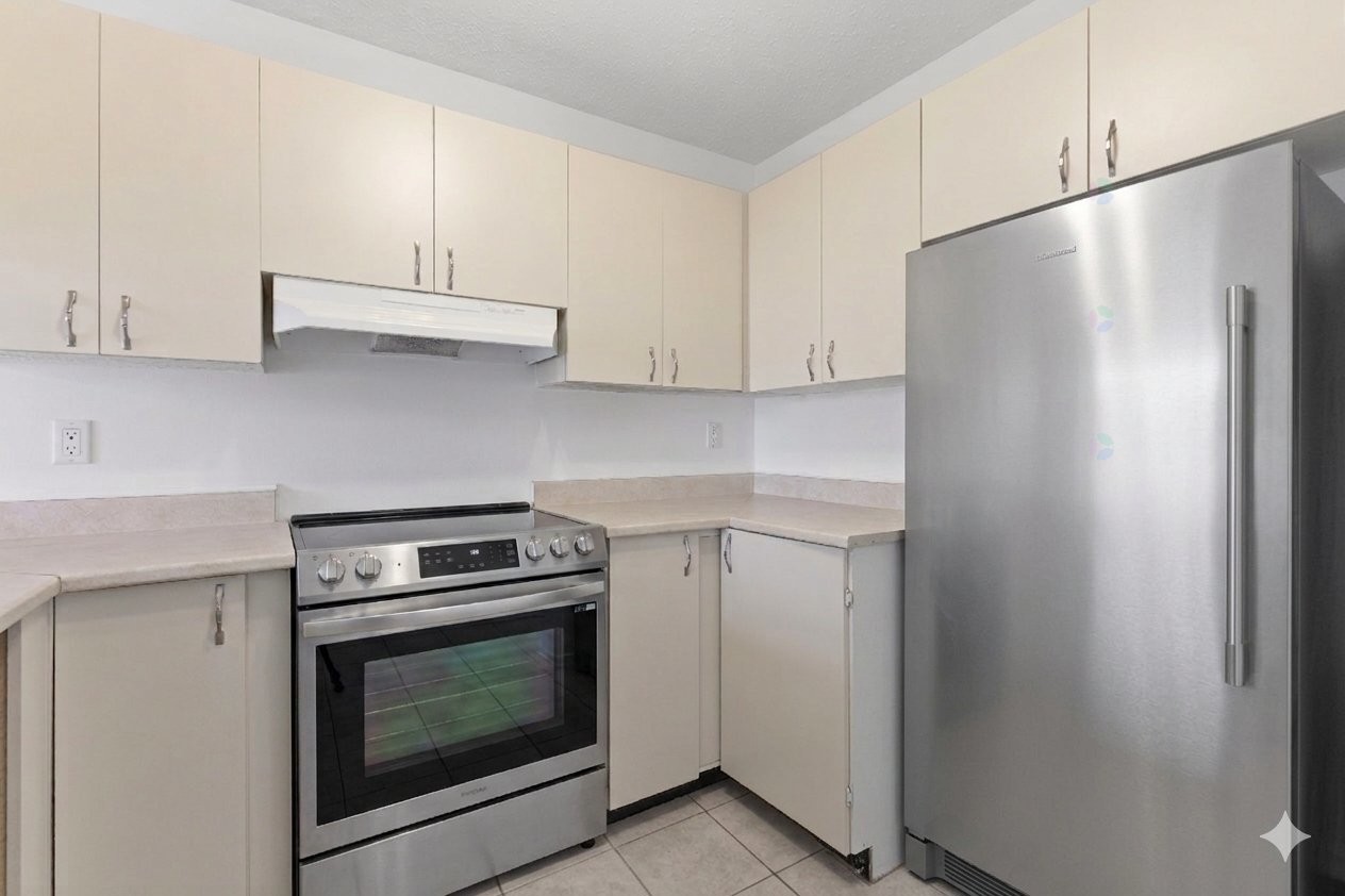 









387


Boul. St-Raymond

,
Gatineau (Hull),




QC
J9A1X3

