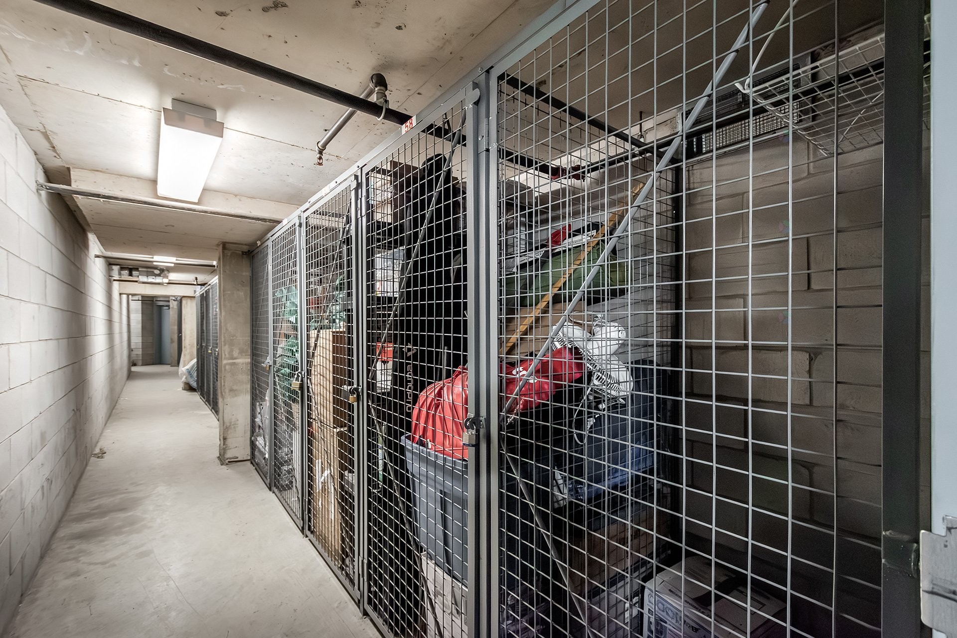 









995


Boul. Jules-Poitras

, 210,
Montréal (Saint-Laurent),




QC
H4N3M2

