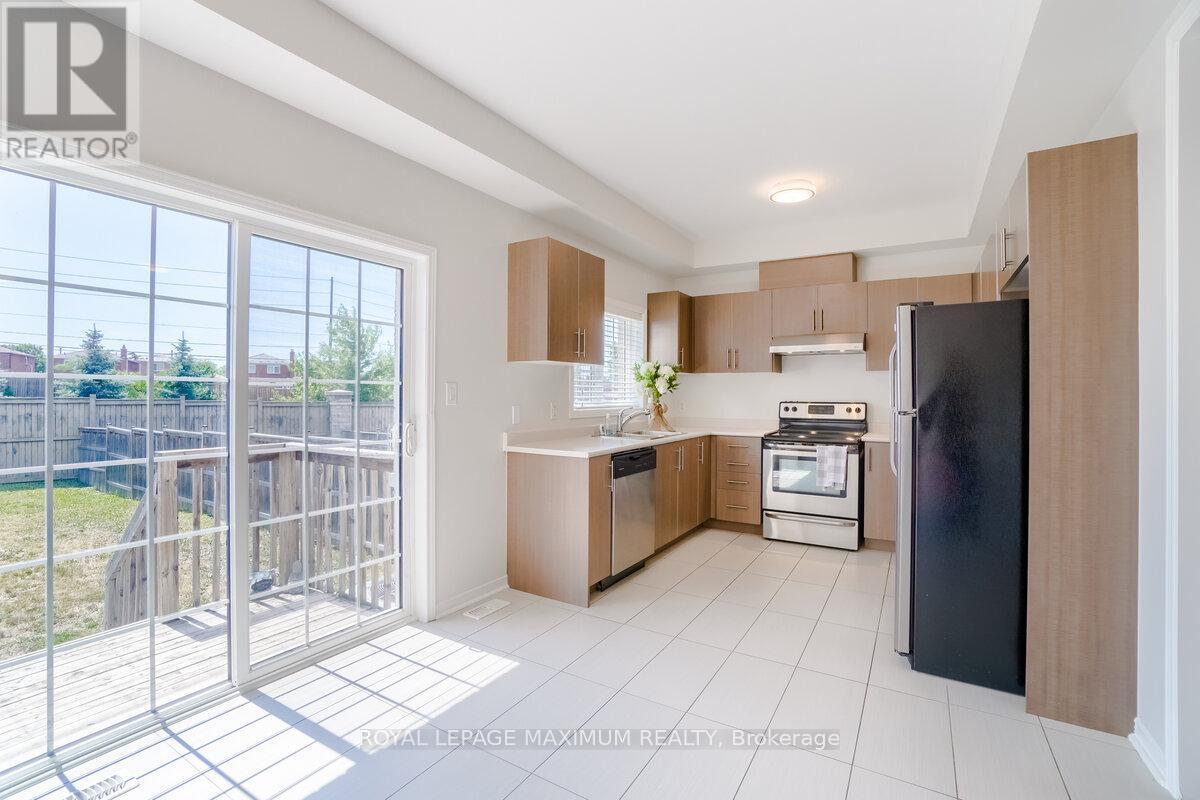 












160 GENTILE CIRCLE

,
Vaughan,




Ontario
L4H3N3


