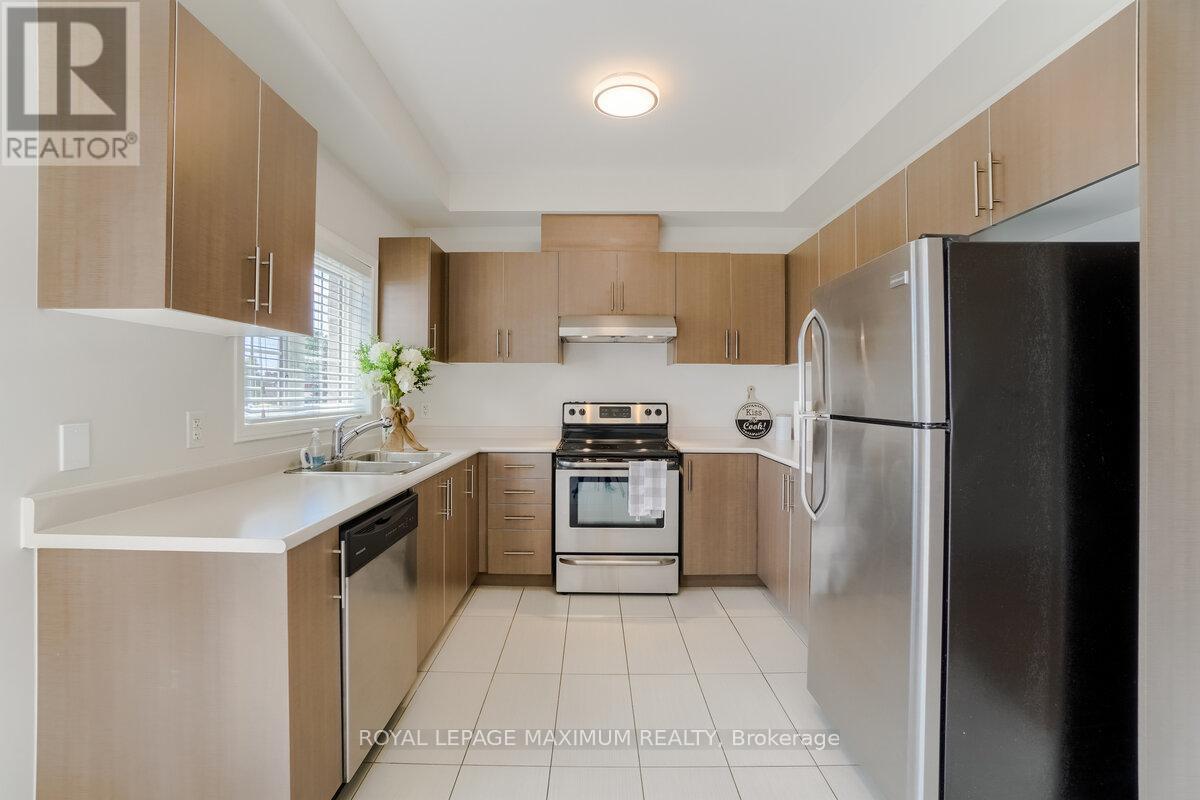 












160 GENTILE CIRCLE

,
Vaughan,




Ontario
L4H3N3

