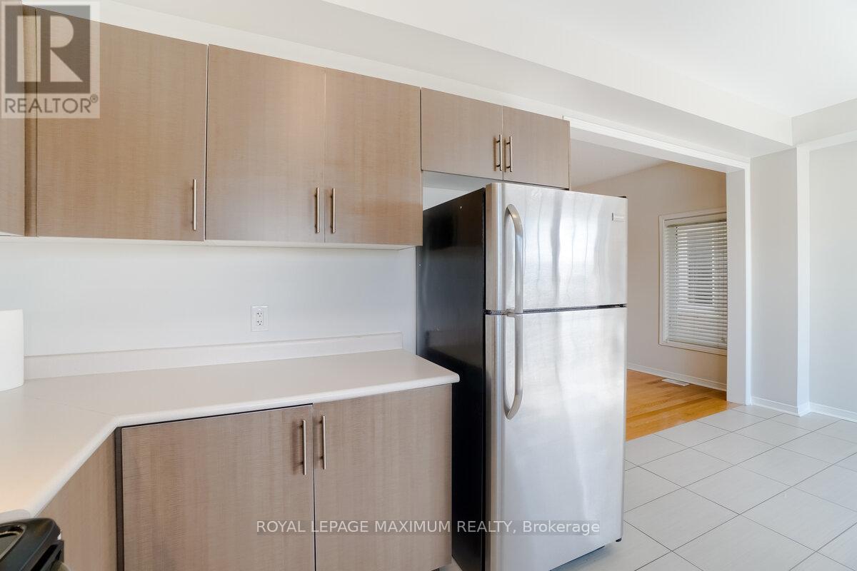 












160 GENTILE CIRCLE

,
Vaughan,




Ontario
L4H3N3

