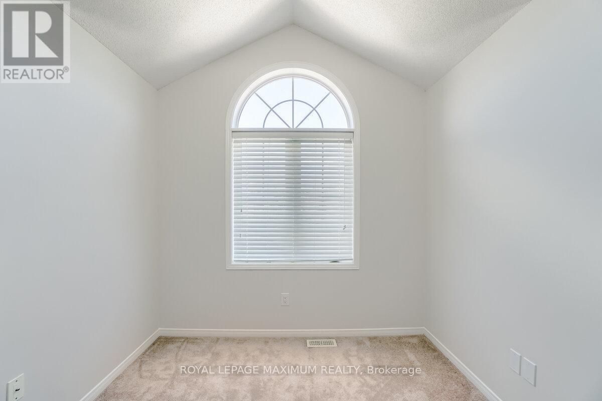 












160 GENTILE CIRCLE

,
Vaughan,




Ontario
L4H3N3

