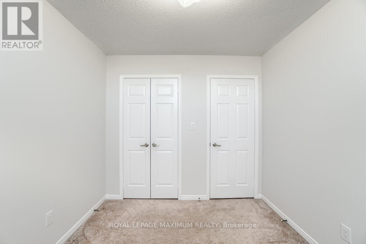 












160 GENTILE CIRCLE

,
Vaughan,




Ontario
L4H3N3

